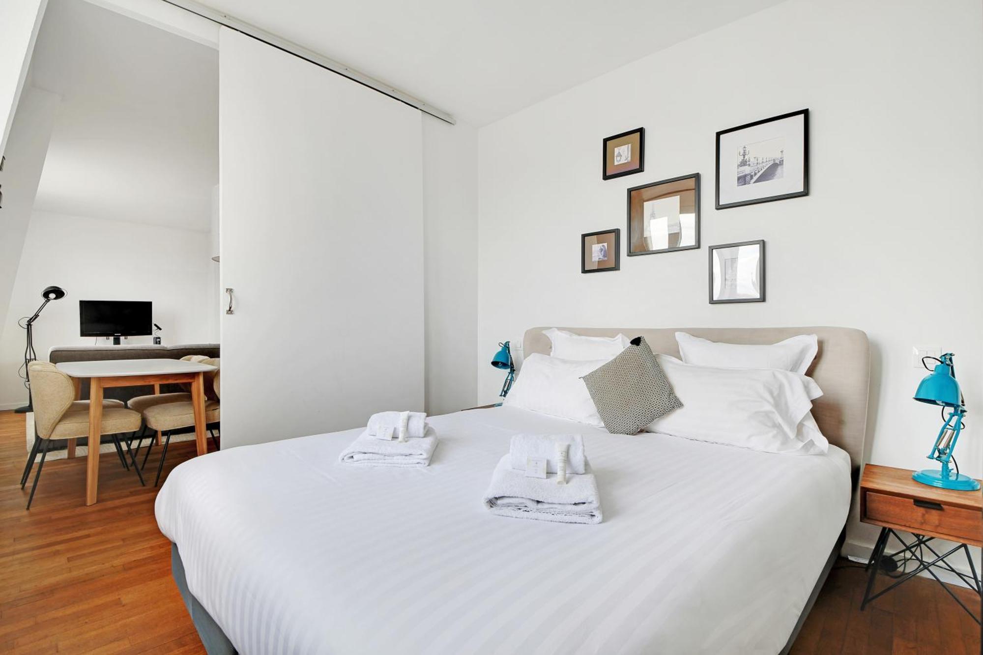 Pick A Flat'S Apartments In Saint Michel - Rue Du Sommerard Paris Exteriör bild