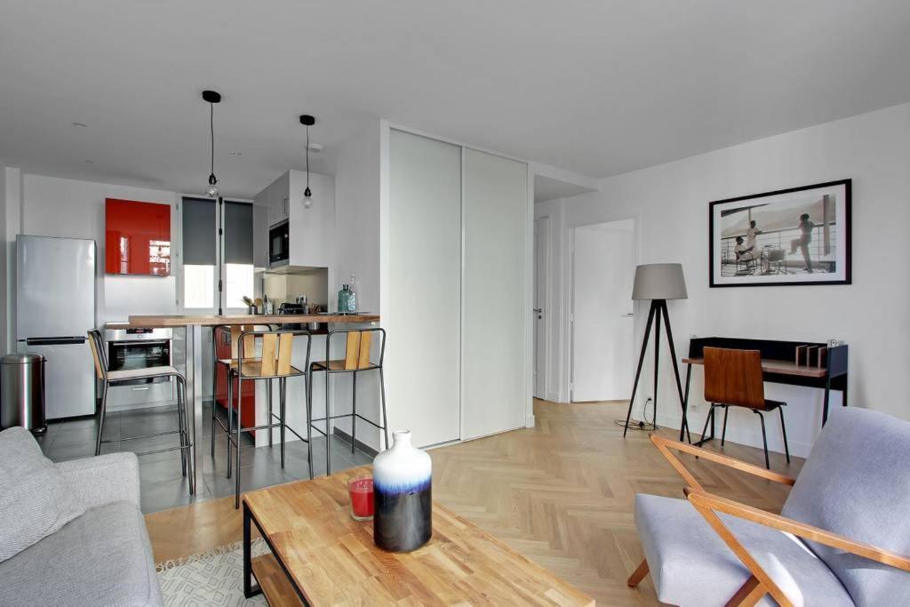 Pick A Flat'S Apartments In Saint Michel - Rue Du Sommerard Paris Exteriör bild