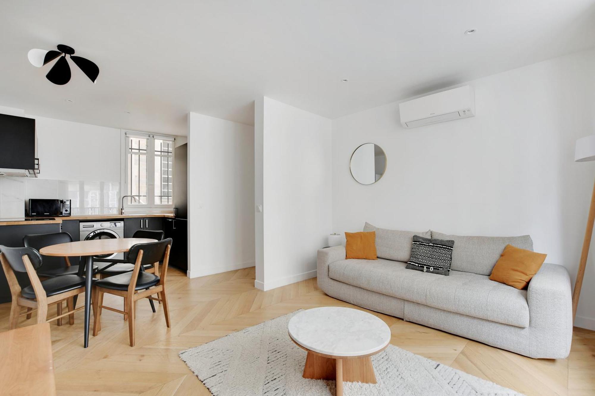 Pick A Flat'S Apartments In Saint Michel - Rue Du Sommerard Paris Exteriör bild