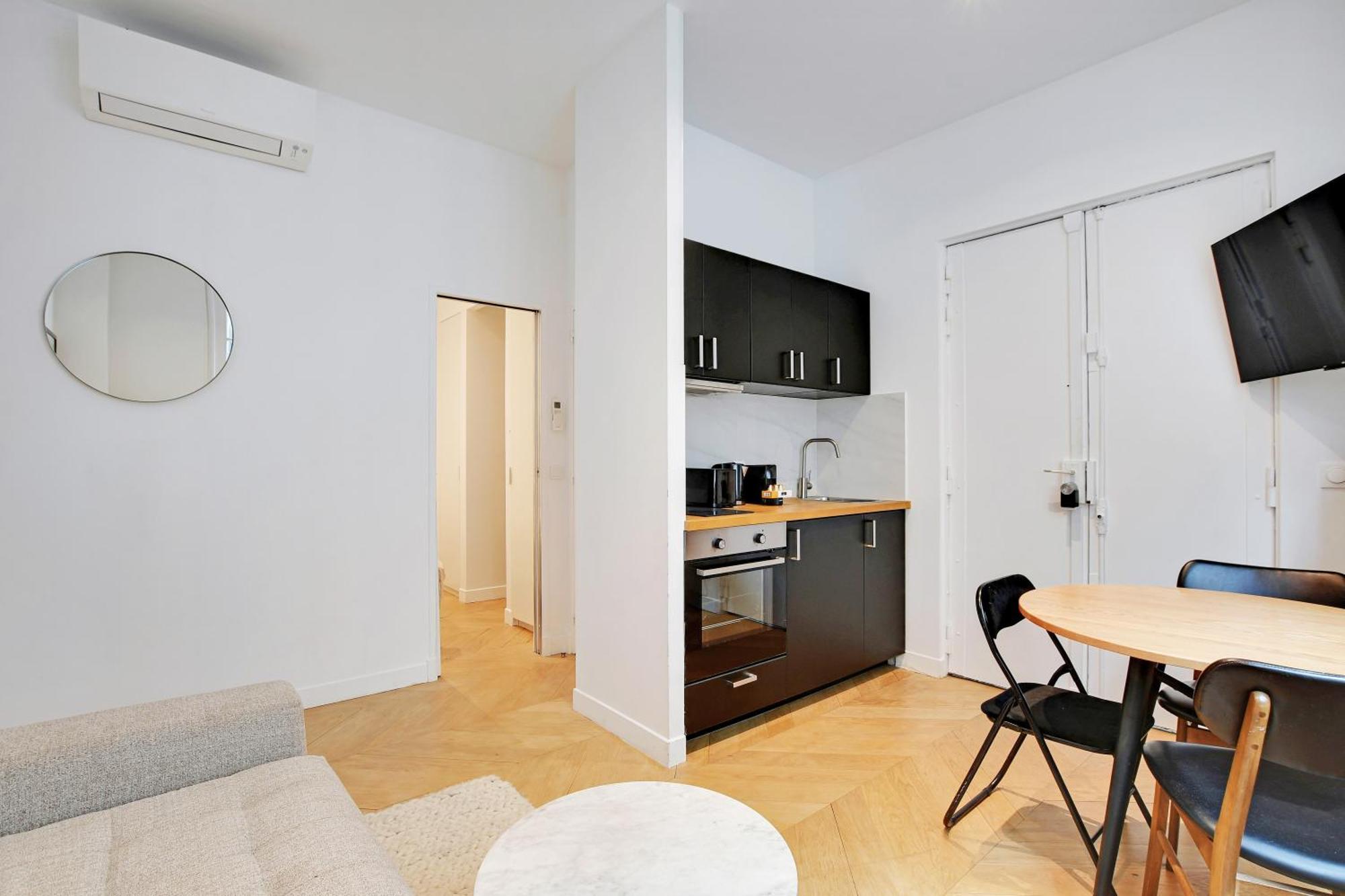 Pick A Flat'S Apartments In Saint Michel - Rue Du Sommerard Paris Exteriör bild